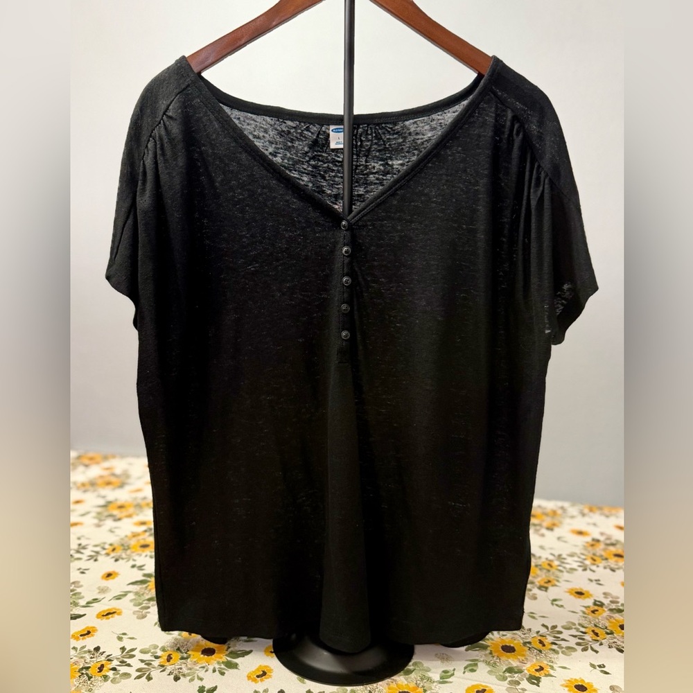 Old Navy Black Relaxed Short Sleeve Blouse